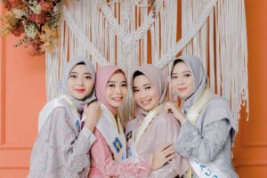Harga Paket Foto Studio Warna indonesia