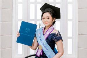 Studio Foto Wisuda Murah dan Bagus
