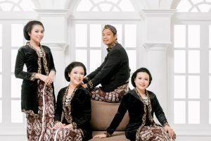 Inspirasi Foto Keluarga Studio