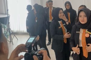Sesi Foto Group di Warna Indonesia